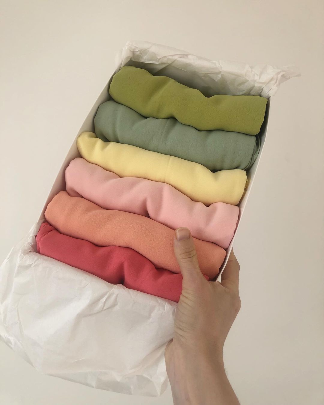 GEORGETTE HIJAB BOX OF 6 IN 'FRUIT COCKTAIL'